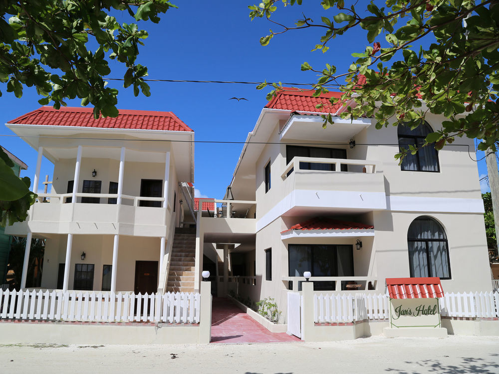Jans Hotel Caye Caulker Exterior photo